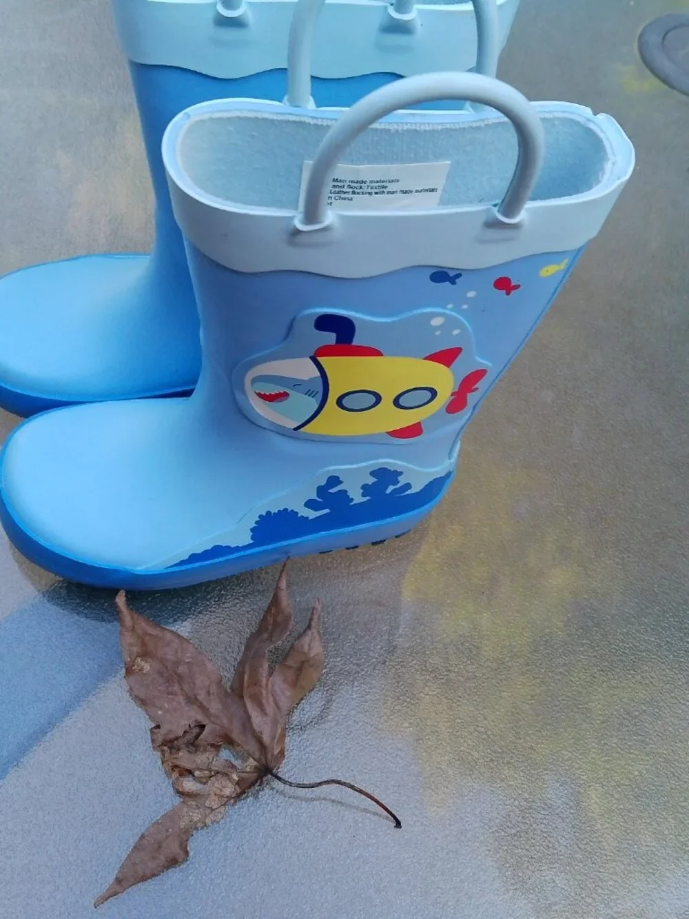 CAT & JACK RAINBOOTS SIZE 7 GOOD CONDITION